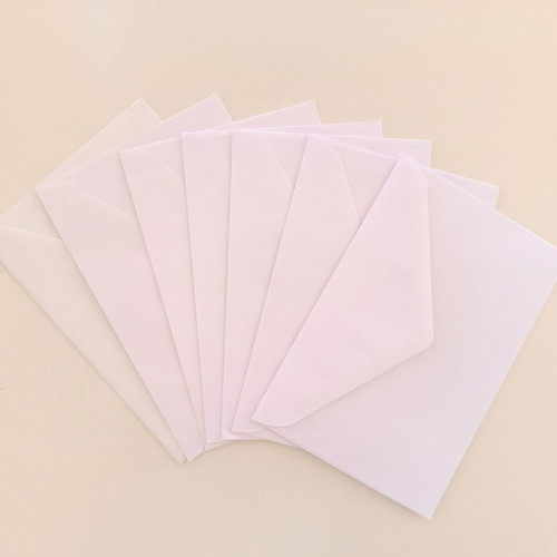 White envelopes 18x12cm pack of 7 like new