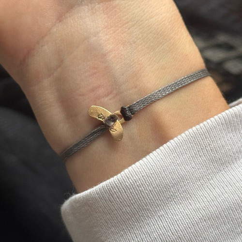 Apriati gold cross bracelet with diamonds like new