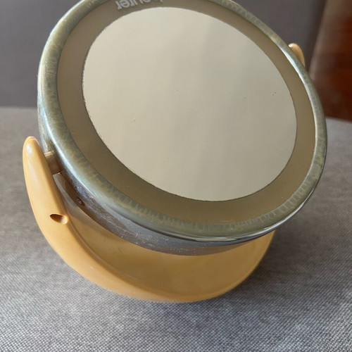 Beurer mirror used with batteries, old