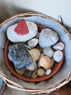 Stone with storage like new
