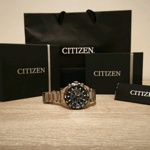 Citizen Promaster Land Eco-Drive CB5034-82L watch like new