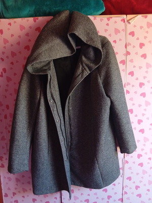 Women's grey coat, like new, size 4XL