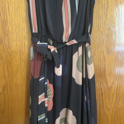 Dress Medium-Large like new, multicolored