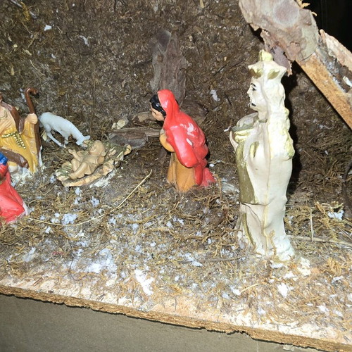 Large nativity scene used, good condition