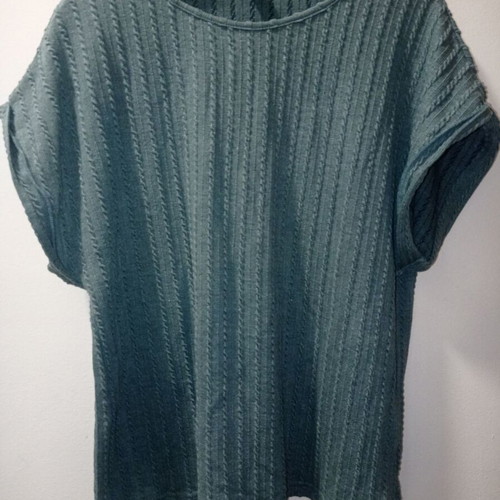 Blouse with embossed pattern size M like new, green petrol