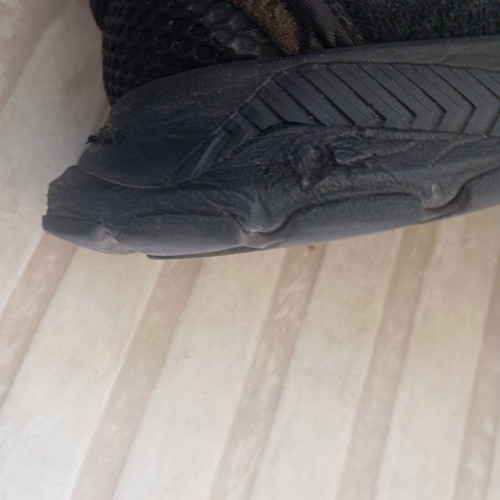 Lacoste sneakers size 44.5 used, black with repair