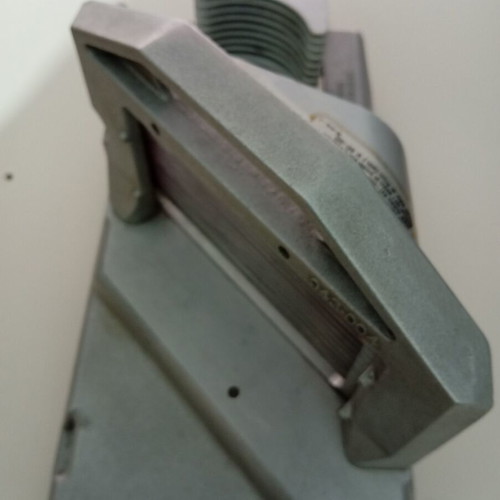 Model 943 Tomato Slicer like new professional tomato cutter