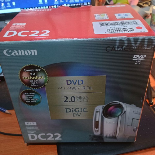 Canon DC22 digital video camera with DVD recording