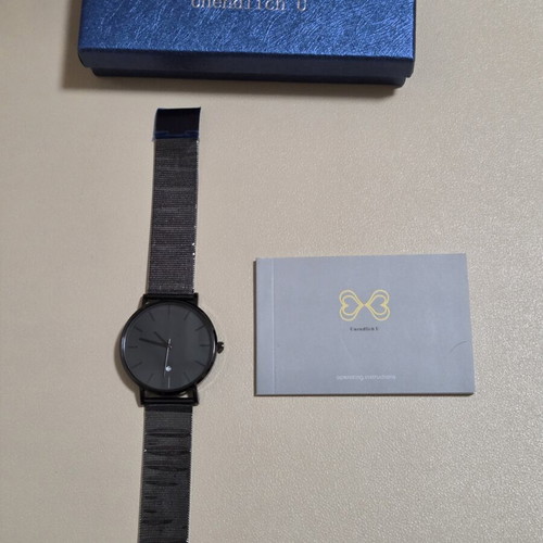 Unendlich U ultrathin men's quartz watch, all black