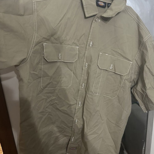 Dickies shirt like new, beige, size M