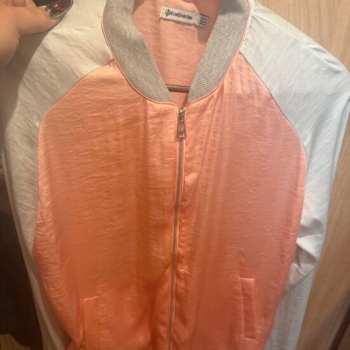Windbreaker like new, size M