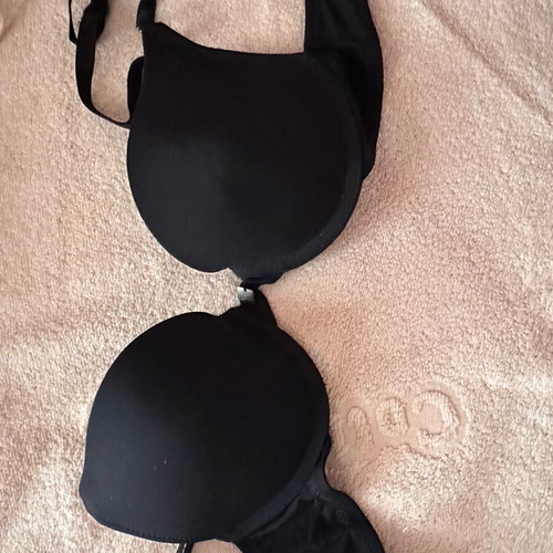 Venus Victoria bra size 75B used, black