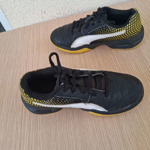 Puma sneakers size 31 used, black and yellow