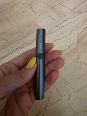 Iqos Iluma pen device