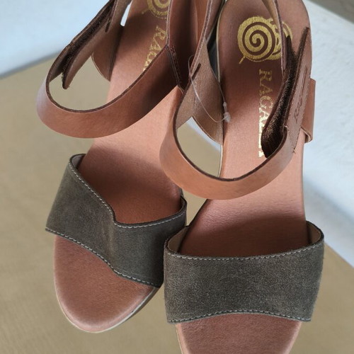 Ragazza women's sandals size 39 like new, leather, anatomical