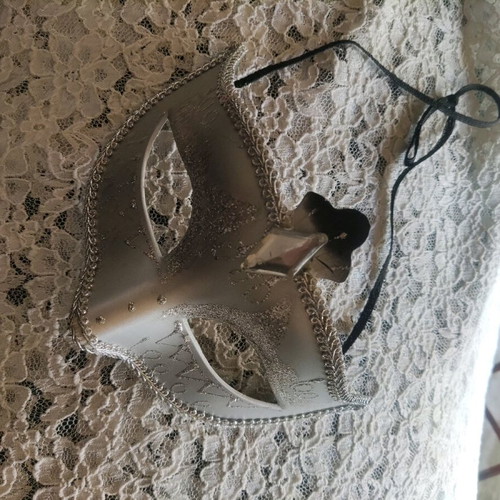Mask like new in very good condition