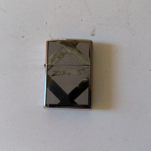 Zippo lighter like new