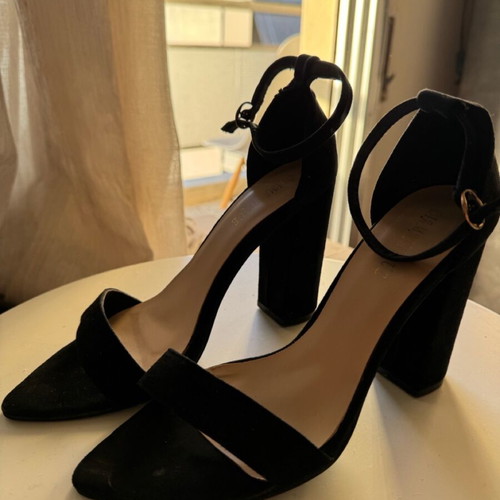 Women's sandals used, size 37, black