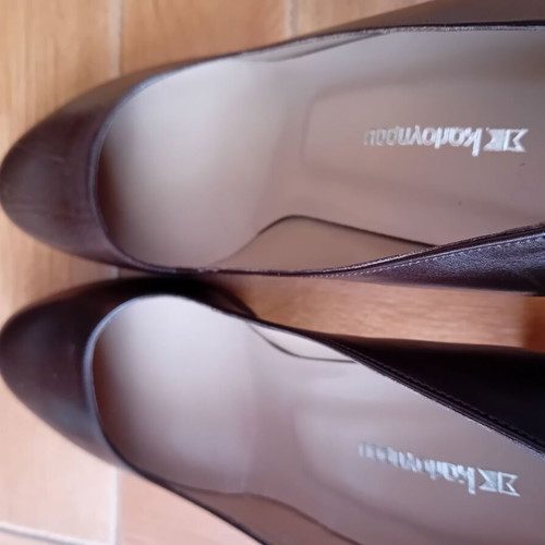 Kalogirou women's brown leather pumps size 9, new, 9 cm heel
