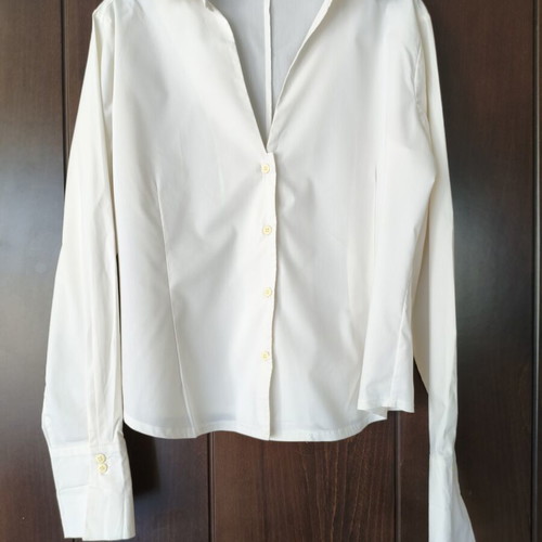 Apparel white shirt XXL used with pointed collar and wide cuffs
