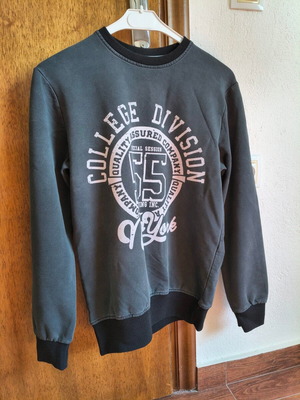 Long-sleeve thin blouse with white logo, size S