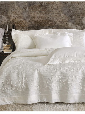 Rythmos Bridal Bedding Set 7 Pieces like new, microsatin
