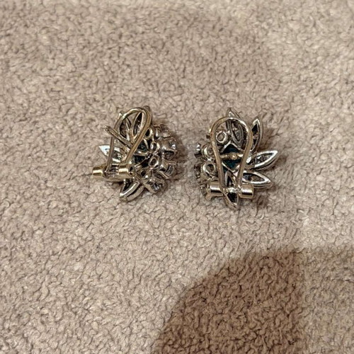 Gold earrings 18 carat with brilliant and emeralds like new