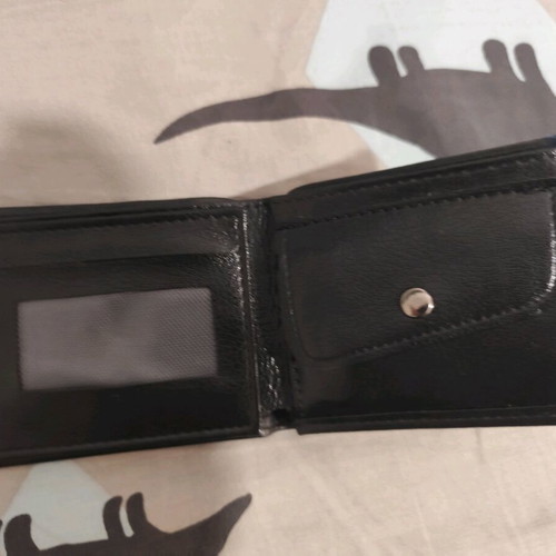 Leather wallet black like new