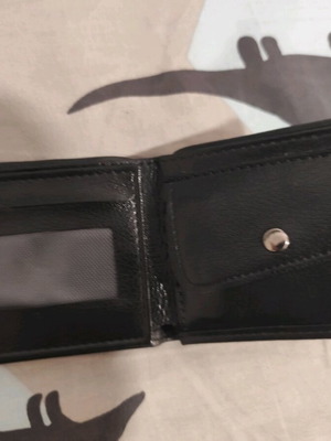 Leather wallet black like new