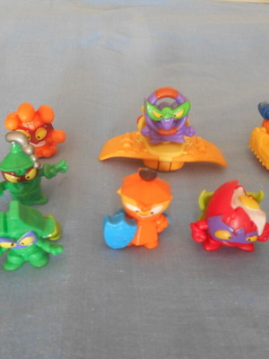 Superthings 15 figures used