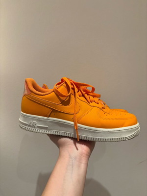 Nike AirForce 1 07 ESS like new, orange women's size 38