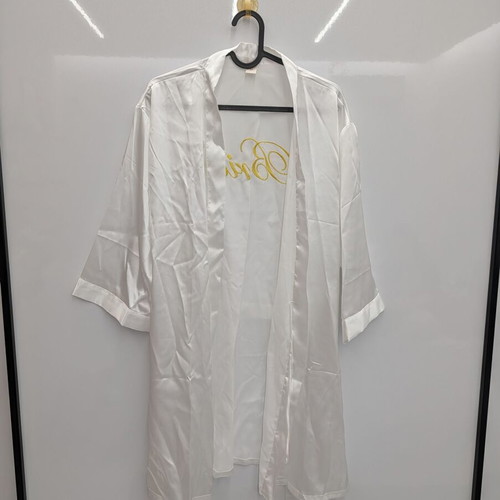Bridal satin robe white with "Bride" embroidery medium new