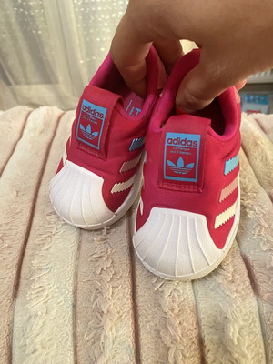 Adidas Super Star παιδικά παπούτσια σαν καινούργια