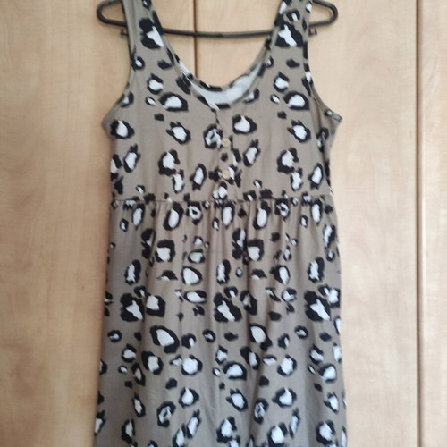 Women's dress one size used, everyday wear