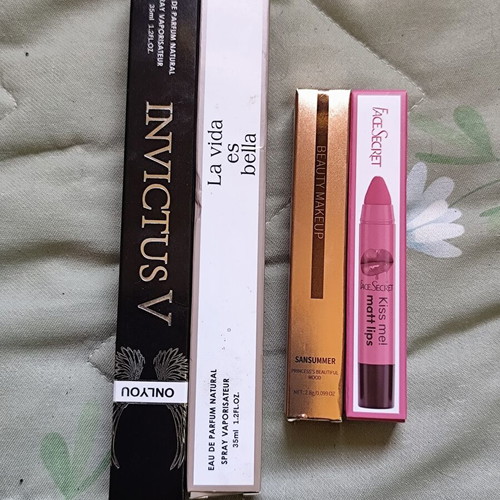 Mini Eau de Parfum inspired set with 2 perfumes and 2 matt lipstick pencils new