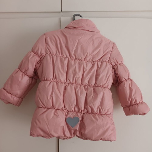Girls' pink jacket size 3 years like new, missing hood