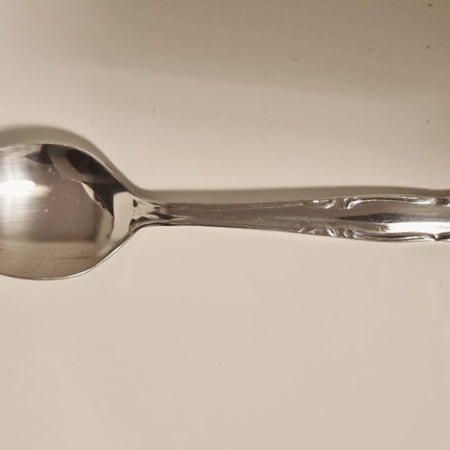Set of 6 new stainless steel teaspoons for tea or coffee