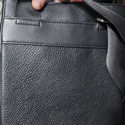 Tommy Hilfiger shoulder bag like new, black