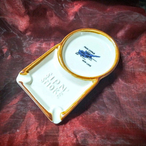 Sip ' N ' Smoke Drink Tray like new ceramic ashtray with drink holder
