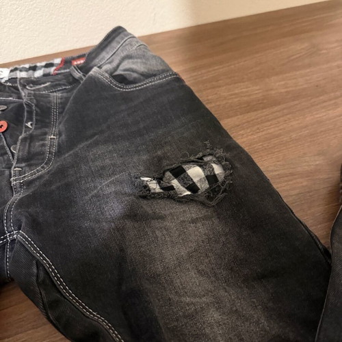 Brokers Jeans men's jeans with rips and check details new