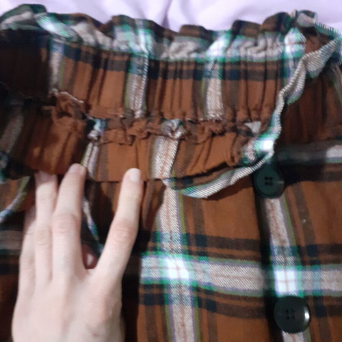 Mini plaid skirt new with belt and buttons, white and brown