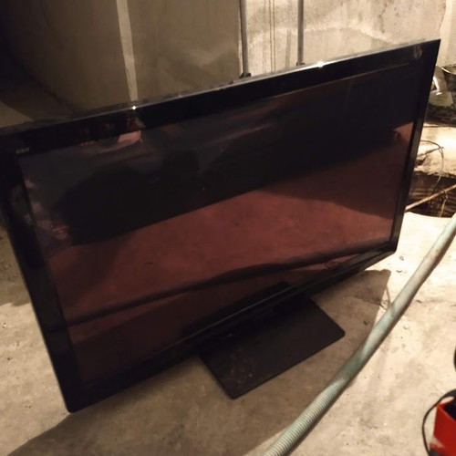 Panasonic 50 inch plasma TV used, 1024x768 resolution, 20W speakers