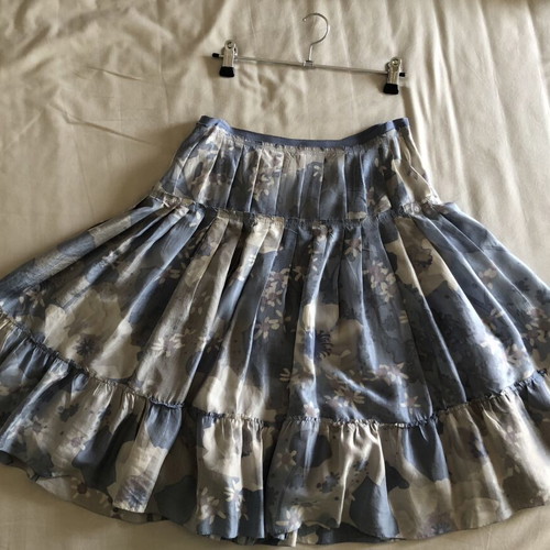Skirt silk with blue and purple motifs, like new, size S
