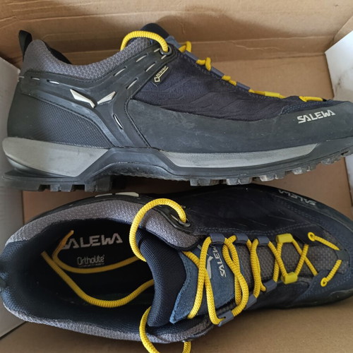 Salewa MS MTN GTX shoes like new, size 44.5, black, athletic