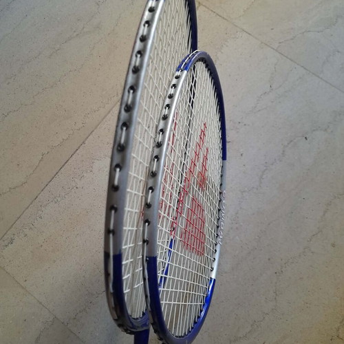 Set of 2 badminton rackets with ball like new