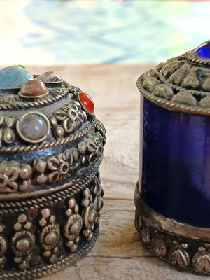 Vintage Mini Jewelry Boxes set of 2, like new, ethnic and cobalt blue