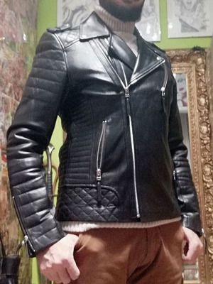 Leather jacket like new, black, size M-L