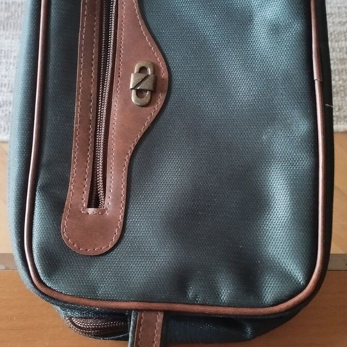 Travel toiletry bag like new, green