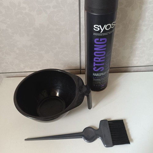 Syoss Hair Dye And Hairspray Set Like New
