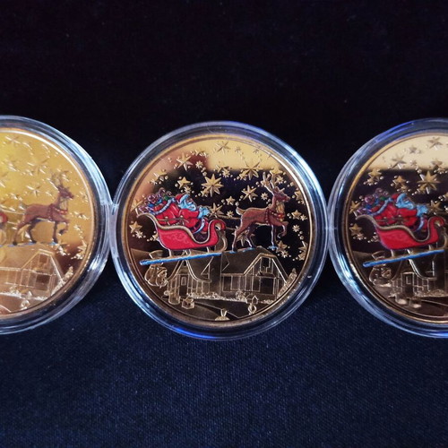 Merry Christmas Gold Coin New Collector's Souvenir Plaque